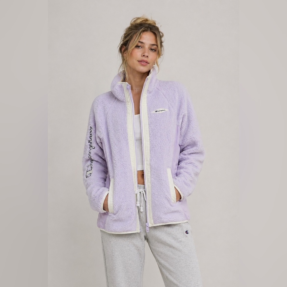 🎄FIRM PRICE🎄 Champion Sherpa Jacket